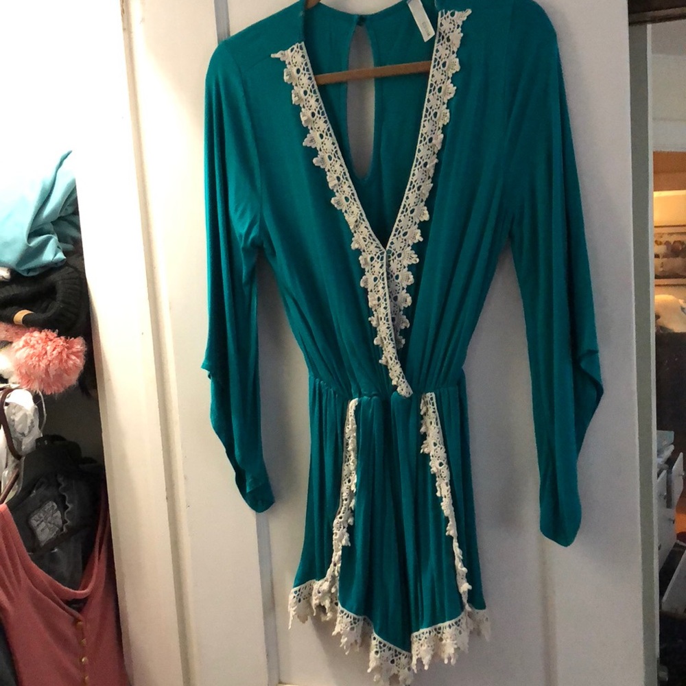 Blue/green jumper, very comfy and cute!! - Picture 2 of 5